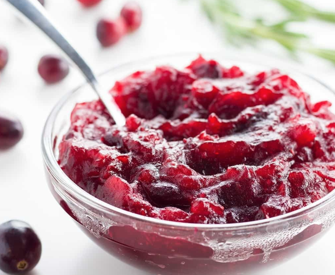 HEALTHY LOW CARB SUGAR-FREE CRANBERRY SAUCE RECIPE – 4 INGREDIENTS