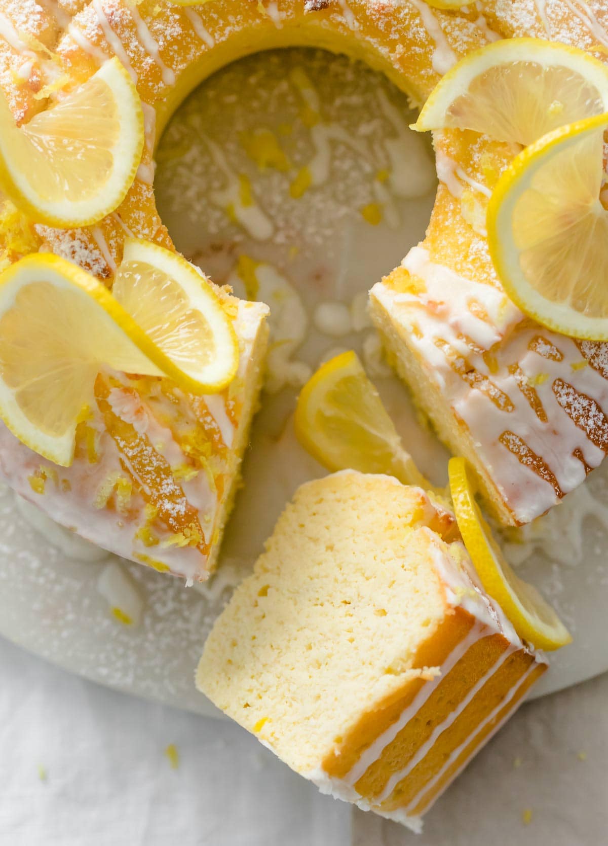 keto pund cake served